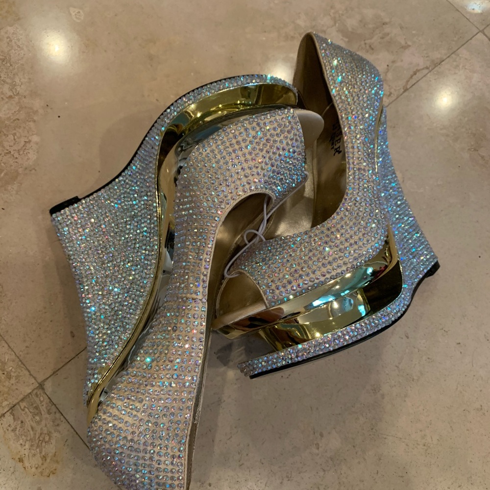New Pleaser Rhinestone Heels Size 7... - Picture 6 of 7
